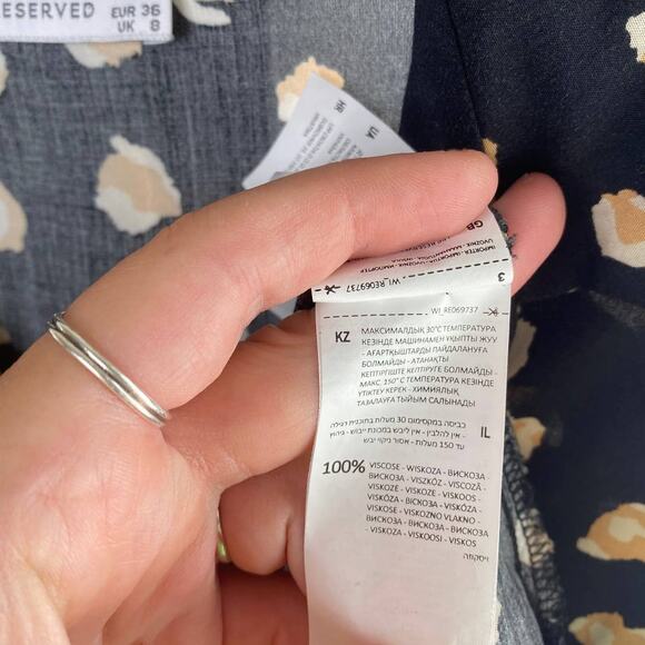 Reserved black and tan button down belted dress size 8 - Picture 11 of 11